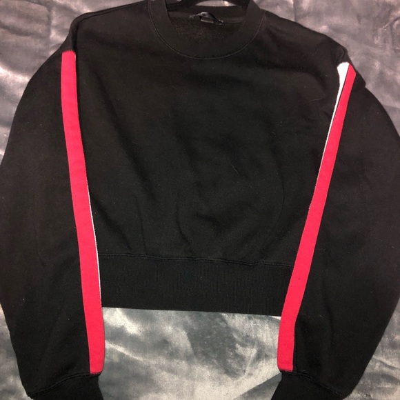 Sweater with stripes on the sleeves - Picture 2 of 2